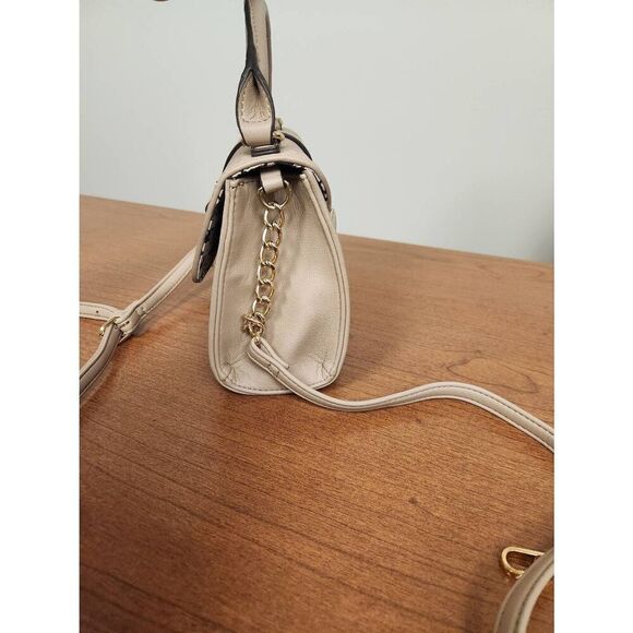 Juicy Couture Sandstone Crossbody Purse with detachable coin purse - Picture 2 of 12